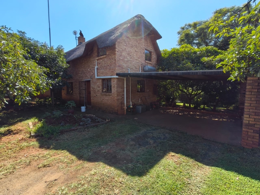 4 Bedroom Property for Sale in Waterkloof A H North West